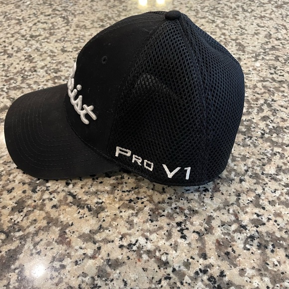 Titleist flexfit golf hat Pro V1 FootJoy New Era S/M - Picture 3 of 5